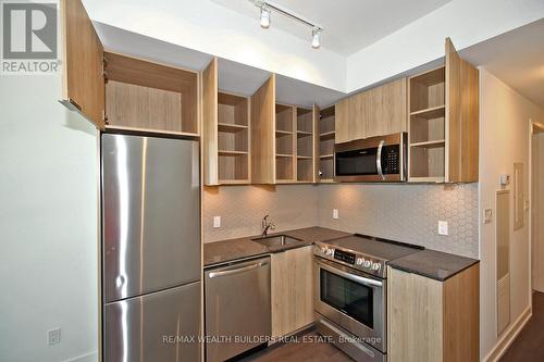 804 - 30 Ordnance Street, Toronto, ON - Indoor Photo Showing Kitchen With Upgraded Kitchen