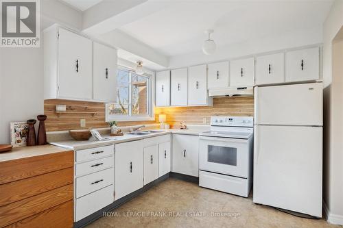 348 Pine Avenue, Oshawa (Vanier), ON - Indoor Photo Showing Kitchen With Double Sink