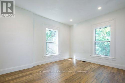 31 Bettes Street, Belleville, ON - Indoor Photo Showing Other Room