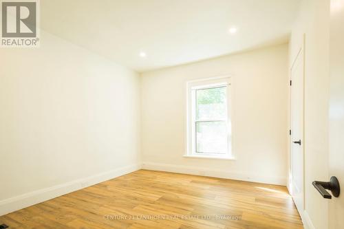 31 Bettes Street, Belleville, ON - Indoor Photo Showing Other Room