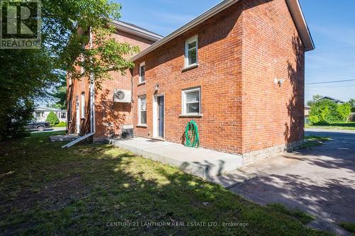 31 Bettes Street, Belleville, ON - Outdoor With Exterior