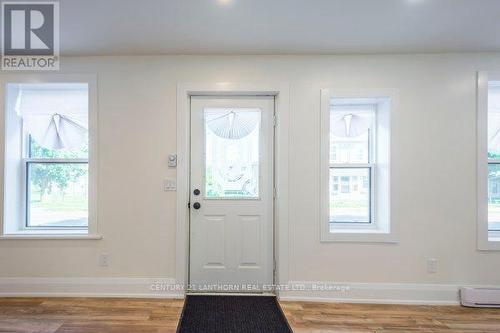 31 Bettes Street, Belleville, ON - Indoor Photo Showing Other Room