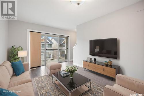 205 315 Dickson Crescent, Saskatoon, SK - Indoor Photo Showing Living Room