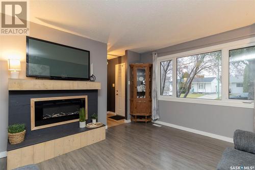 30 Galbraith Crescent, Saskatoon, SK - Indoor Photo Showing Living Room With Fireplace