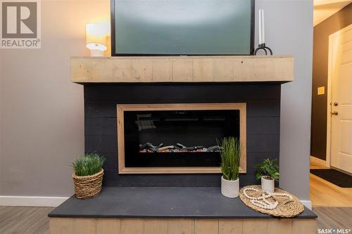 30 Galbraith Crescent, Saskatoon, SK - Indoor Photo Showing Living Room With Fireplace