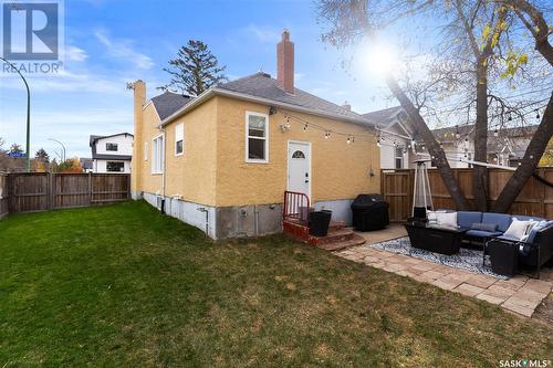 2200 Queen Street, Regina, SK - Outdoor With Exterior