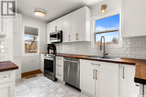 2200 Queen Street, Regina, SK - Indoor Photo Showing Kitchen With Stainless Steel Kitchen With Double Sink