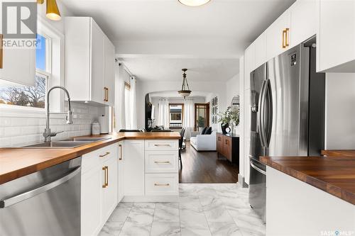 2200 Queen Street, Regina, SK - Indoor Photo Showing Kitchen With Double Sink