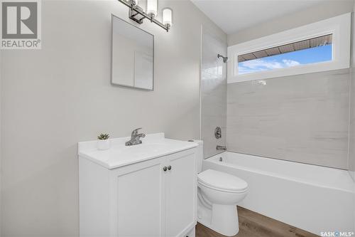 391 Cavendish Street, Regina, SK - Indoor Photo Showing Bathroom