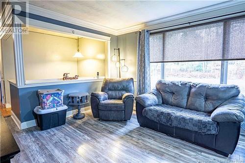 497 Penniac Road, Penniac, NB - Indoor Photo Showing Living Room