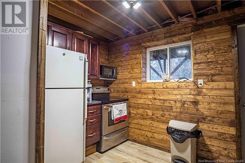 497 Penniac Road, Penniac, NB - Indoor Photo Showing Kitchen