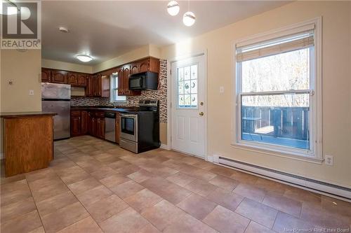 20 Parkwood Avenue, Saint John, NB - Indoor Photo Showing Kitchen