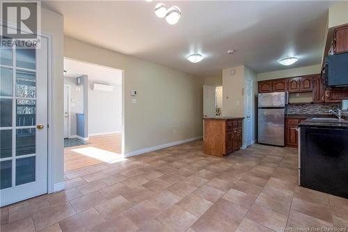 20 Parkwood Avenue, Saint John, NB - Indoor Photo Showing Kitchen With Double Sink