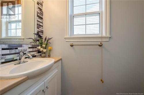 20 Parkwood Avenue, Saint John, NB - Indoor Photo Showing Bathroom