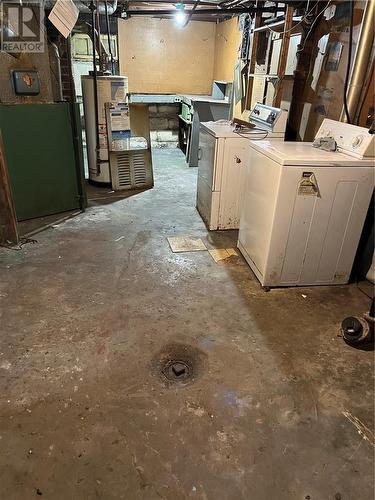 2 Parkinson, Falconbridge, ON - Indoor Photo Showing Laundry Room