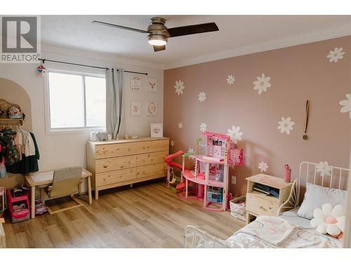 152 Fellers Avenue, Tumbler Ridge, BC - Indoor Photo Showing Bedroom