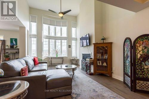 113 Country Club Drive, Loyalist (Bath), ON - Indoor Photo Showing Living Room