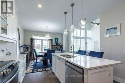 113 Country Club Drive, Loyalist (Bath), ON - Indoor Photo Showing Kitchen With Double Sink With Upgraded Kitchen