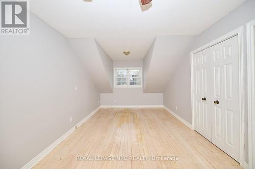 296A Pelham Road, St. Catharines (462 - Rykert/Vansickle), ON - Indoor Photo Showing Other Room