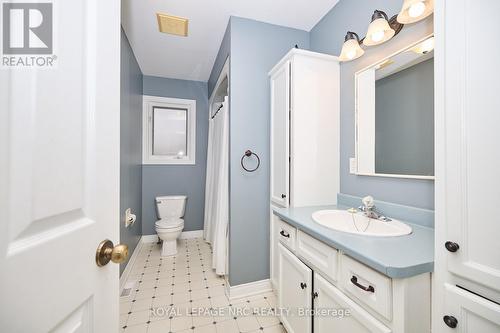 296A Pelham Road, St. Catharines (462 - Rykert/Vansickle), ON - Indoor Photo Showing Bathroom