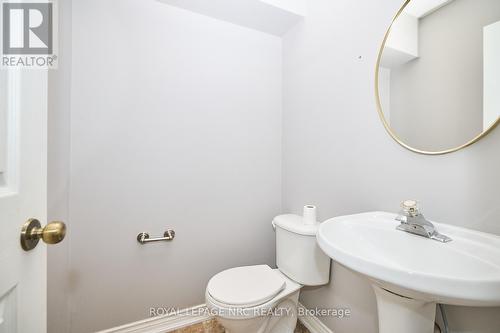 296A Pelham Road, St. Catharines (462 - Rykert/Vansickle), ON - Indoor Photo Showing Bathroom