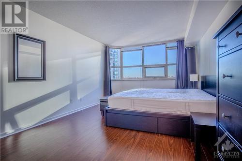 1510 Riverside Drive Unit#2003, Ottawa, ON - Indoor Photo Showing Bedroom