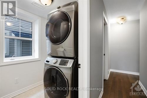 378 Willow Aster Circle, Ottawa, ON - Indoor Photo Showing Laundry Room