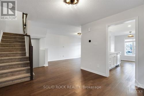 378 Willow Aster Circle, Ottawa, ON - Indoor Photo Showing Other Room