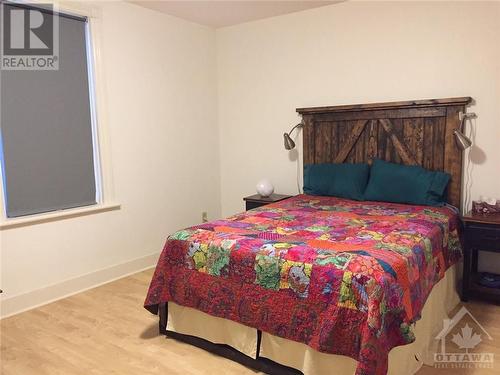 371 Lyon Street N, Ottawa, ON - Indoor Photo Showing Bedroom