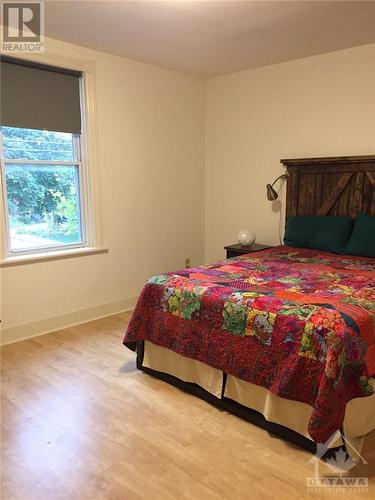 371 Lyon Street N, Ottawa, ON - Indoor Photo Showing Bedroom