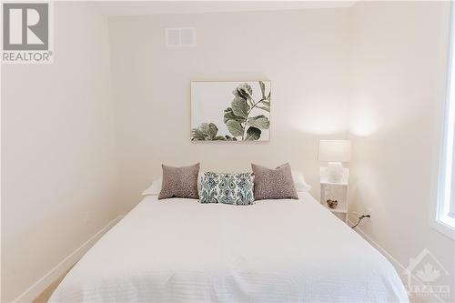 Bedroom - 659 Fenwick Way, Ottawa, ON - Indoor Photo Showing Bedroom