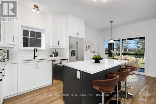 301 - 320 Montee Outaouais Street, Clarence-Rockland, ON - Indoor Photo Showing Kitchen With Upgraded Kitchen