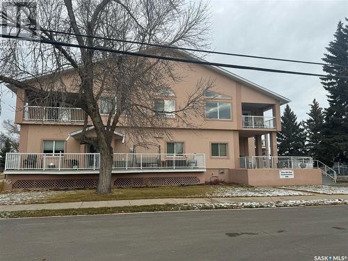 9 600 Broadway Street W, Fort Qu'Appelle, SK - Outdoor With Balcony