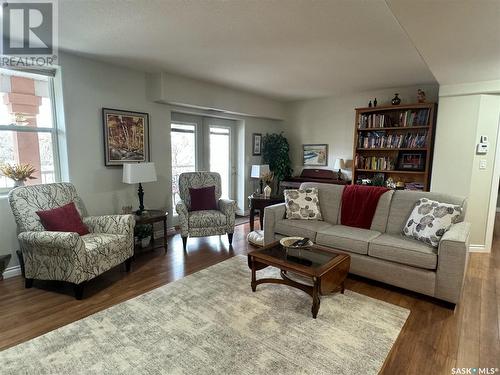 9 600 Broadway Street W, Fort Qu'Appelle, SK - Indoor Photo Showing Living Room