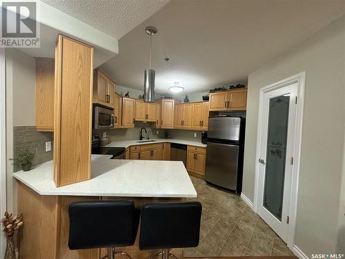 9 600 Broadway Street W, Fort Qu'Appelle, SK - Indoor Photo Showing Kitchen With Stainless Steel Kitchen