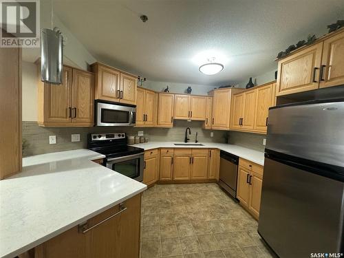 9 600 Broadway Street W, Fort Qu'Appelle, SK - Indoor Photo Showing Kitchen