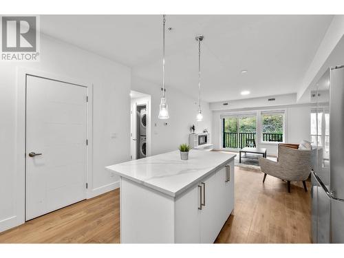 2046 Robson Place Unit# 108, Kamloops, BC - Indoor Photo Showing Kitchen