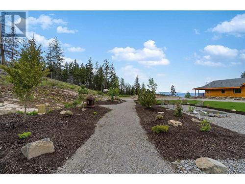 4519 June Springs Road, Kelowna, BC - Outdoor