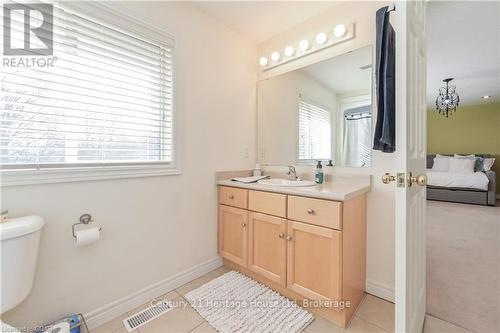 613 Black Street, Centre Wellington (Fergus), ON - Indoor Photo Showing Bathroom