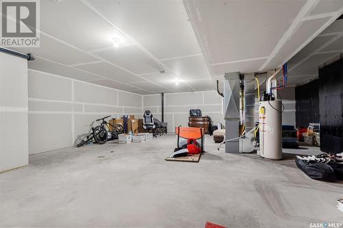 221 2315 Mcclocklin Road, Saskatoon, SK - Indoor Photo Showing Garage