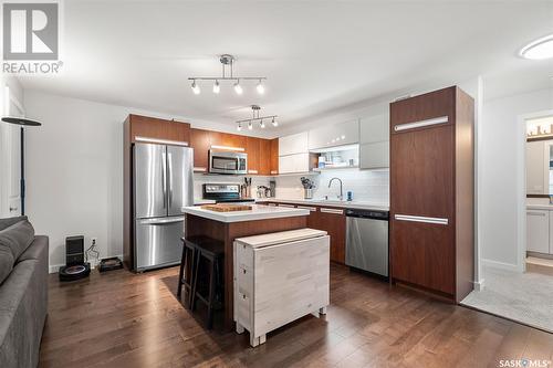 221 2315 Mcclocklin Road, Saskatoon, SK - Indoor Photo Showing Kitchen With Stainless Steel Kitchen