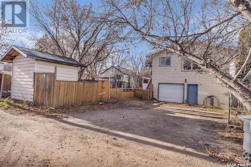 1525 Kilburn Avenue, Saskatoon, SK - Outdoor