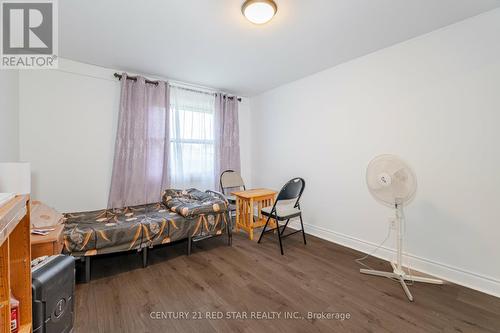 95 Glenmore Crescent, Brampton, ON - Indoor Photo Showing Bedroom