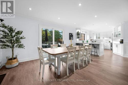 2384 Cummins Lane, Burlington, ON - Indoor Photo Showing Dining Room