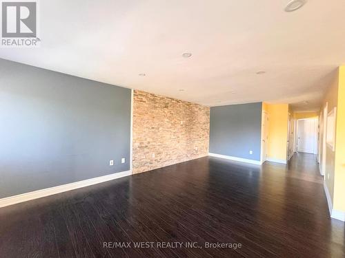 19 Golding Avenue, Brampton, ON - Indoor Photo Showing Other Room