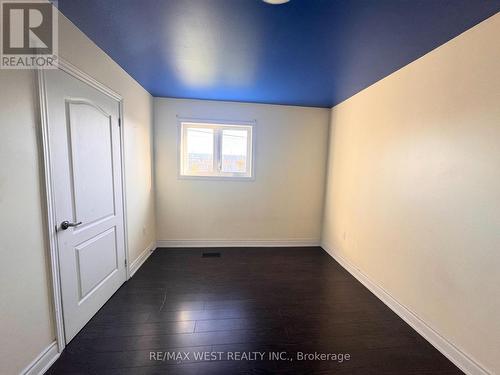 19 Golding Avenue, Brampton, ON - Indoor Photo Showing Other Room