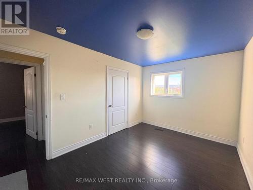 19 Golding Avenue, Brampton, ON - Indoor Photo Showing Other Room