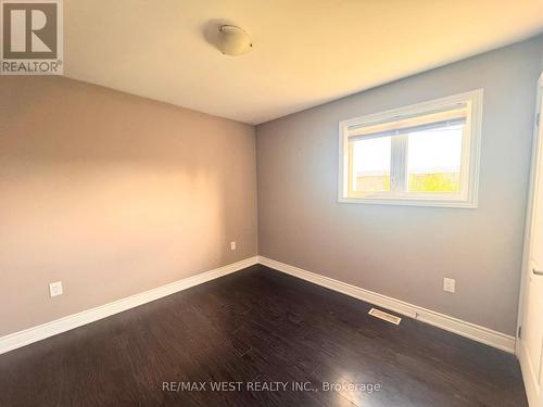 19 Golding Avenue, Brampton, ON - Indoor Photo Showing Other Room