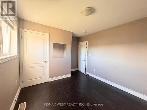 19 Golding Avenue, Brampton, ON - Indoor Photo Showing Other Room