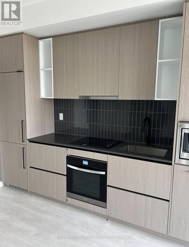 2505 - 1285 Dupont Street, Toronto, ON - Indoor Photo Showing Kitchen